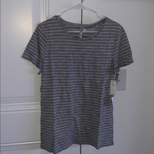 BANANA REPUBLIC — women’s striped short sleeve tee